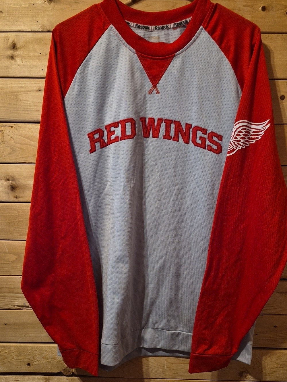 Mens Reebok Redwings Top Size XL